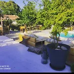 La Maison De La Terre Brulee * Aigues-Mortes